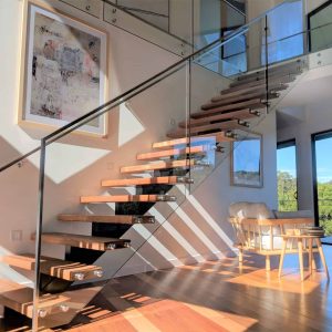 glass-balustrade-stairs-gold-coast-1-scaled
